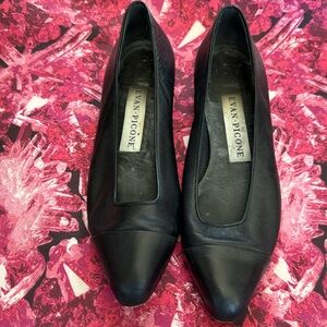 Evan Picone Black Leather Flats